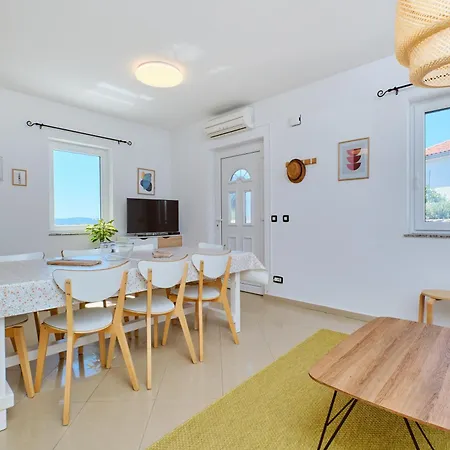 House בית נופש